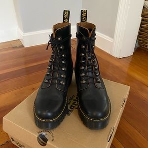 Excellent Condition Black Doc Marten Leona Boots